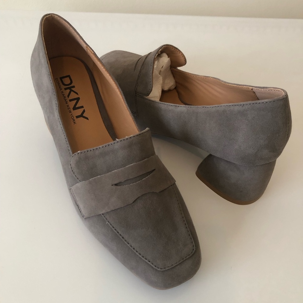 NWOT DKNY Pump - Mid Heel Slip On